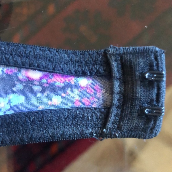 Pink Victoria Secret 32C wear everywhere push up bra. Style Pigeonnany in ECU. - Picture 5 of 6